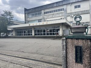 明新小学校（約1100ｍ）